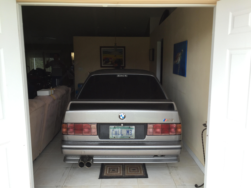 Illustration for article titled Meet The Hero Who Pulled His E30 M3 Into His House To Save It From Hurricane Matthew